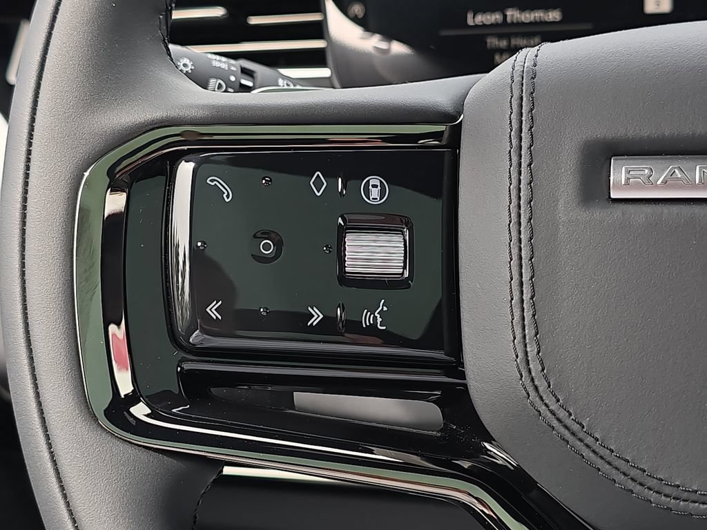 New 2025 Land Rover Range Rover Sport Autobiography AWD/4WD image 17