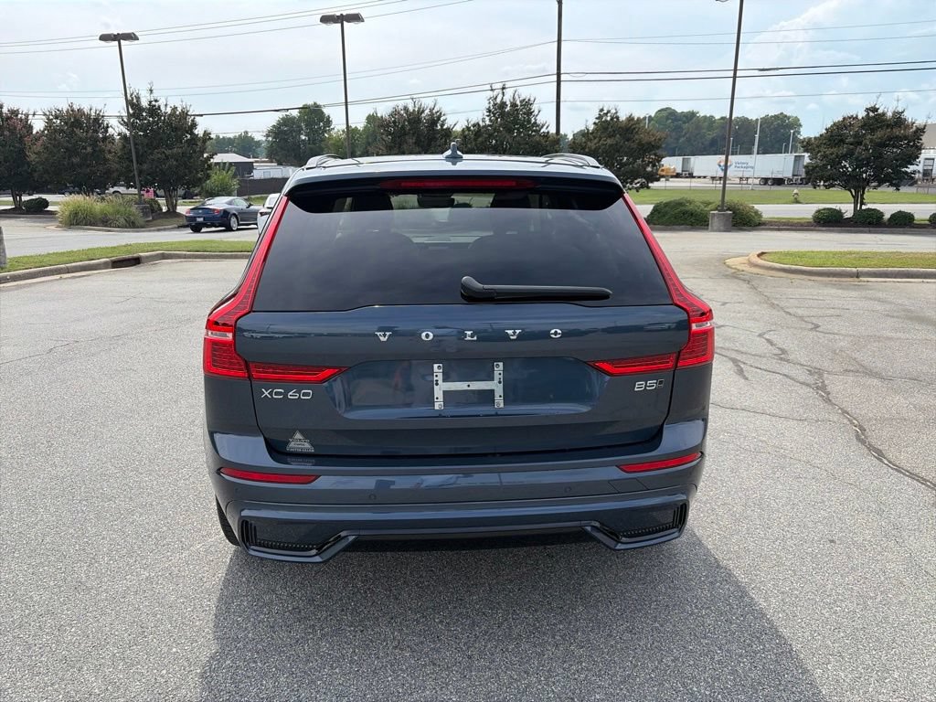 Used 2025 Volvo XC60 B5 Ultra w/ Climate Package AWD/4WD image 3