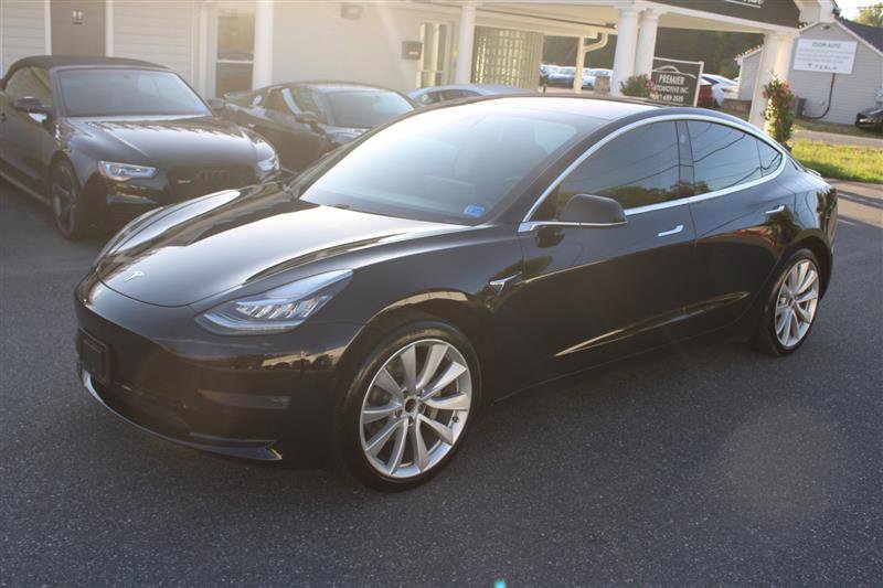 Used 2018 Tesla Model 3 Mid Range RWD image 3