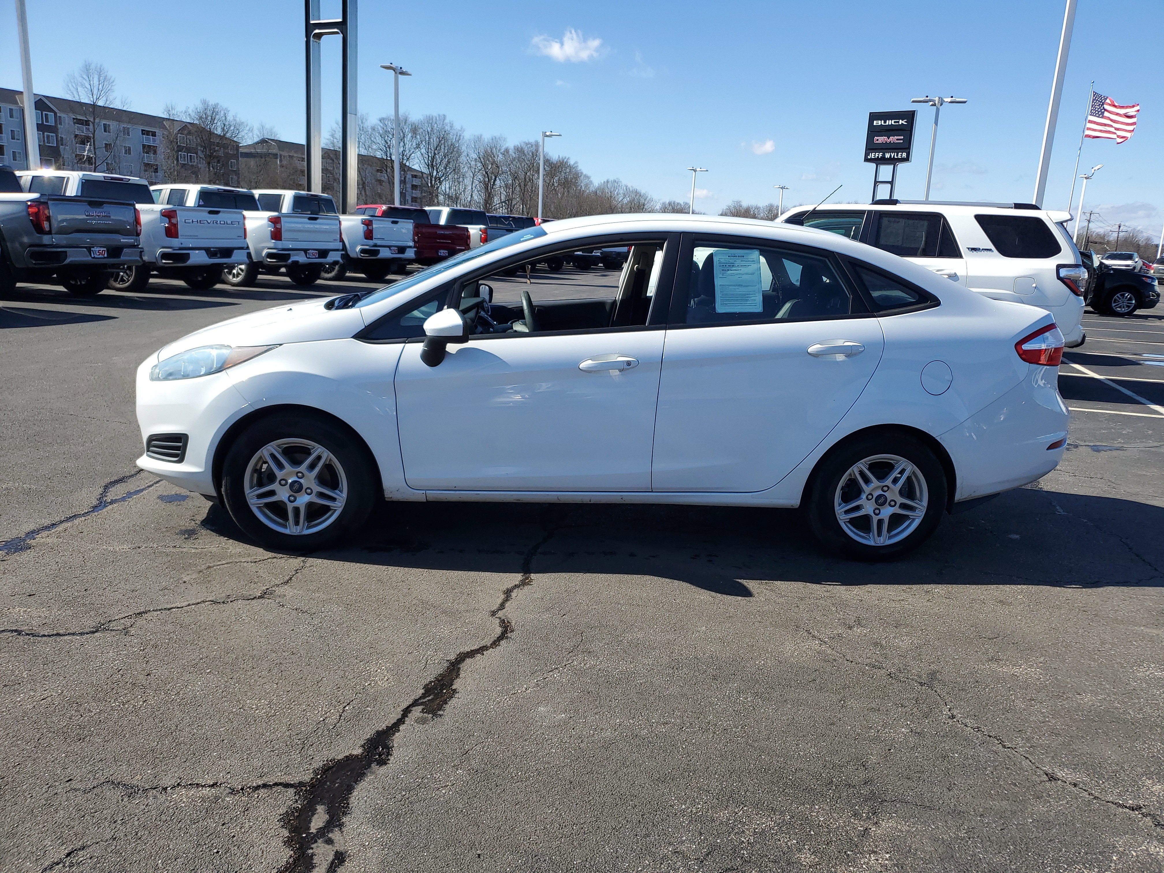 Used 2019 Ford Fiesta SE image 8