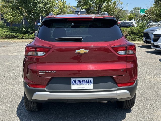 Used 2025 Chevrolet TrailBlazer LT AWD/4WD image 3