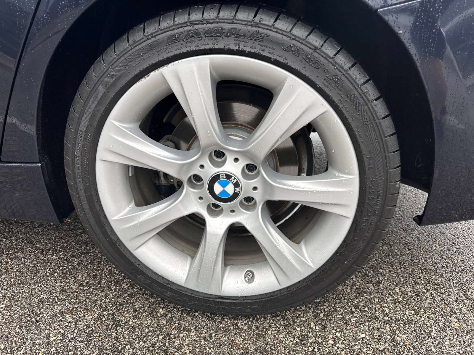 Used 2015 BMW 320i xDrive Sedan AWD/4WD image 5