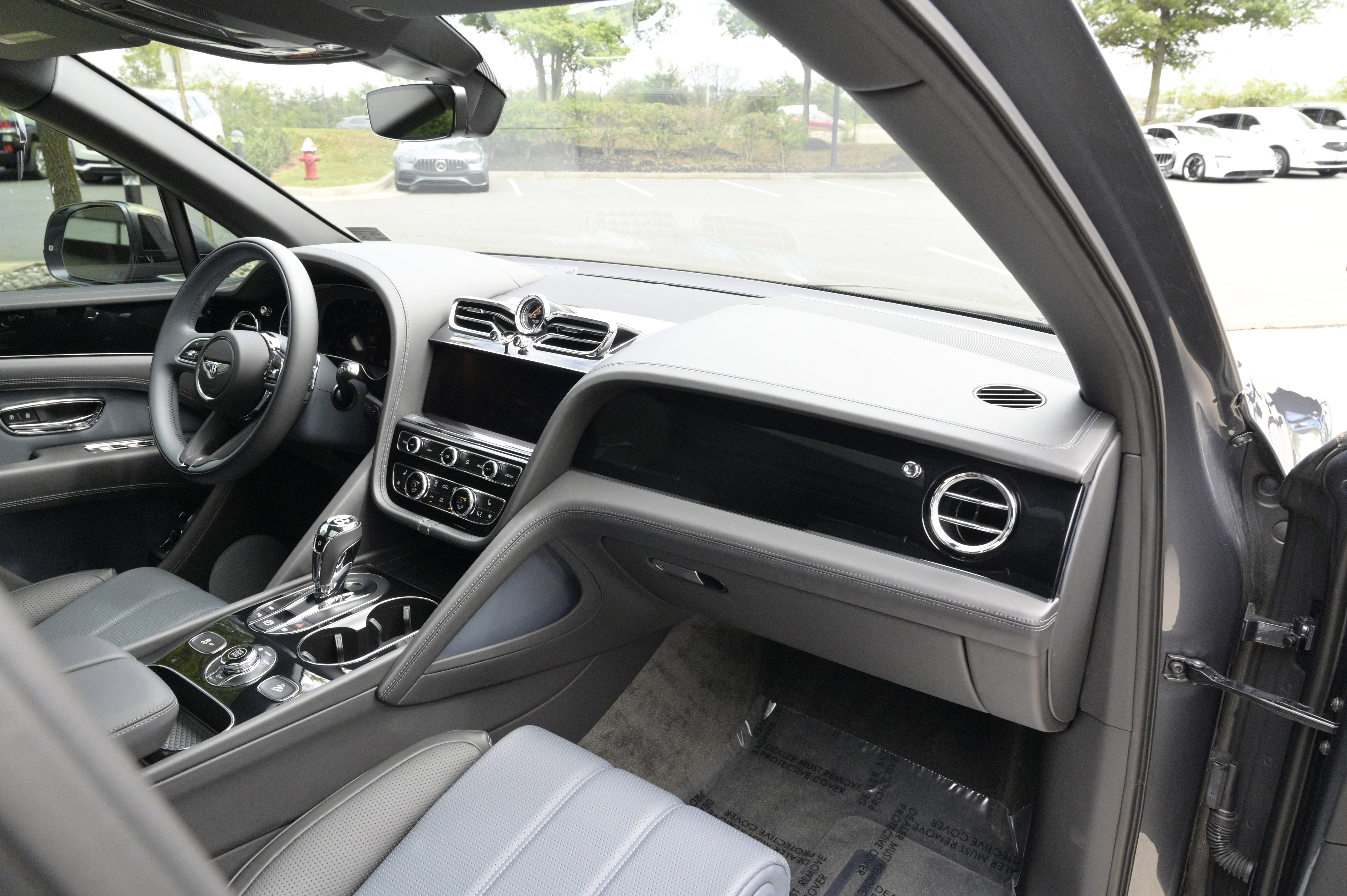 Used 2021 Bentley Bentayga image 53