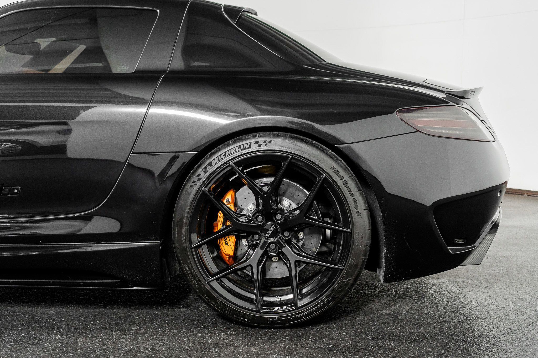 Used 2011 Mercedes-Benz SLS AMG Coupe image 11