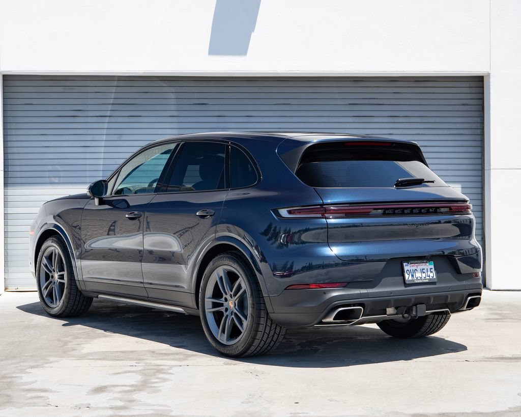 Certified 2026 Porsche Cayenne AWD/4WD image 3