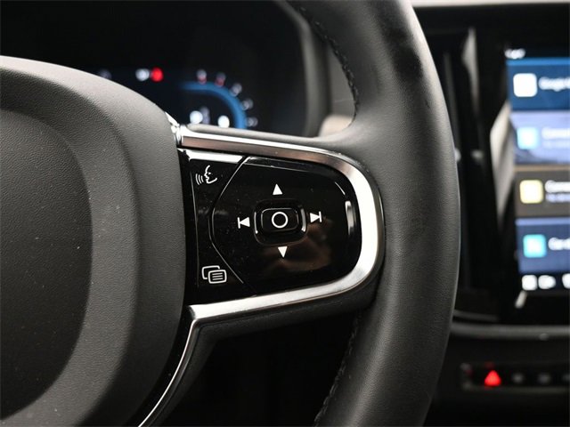 Certified 2024 Volvo V90 B6 Cross Country Plus image 24
