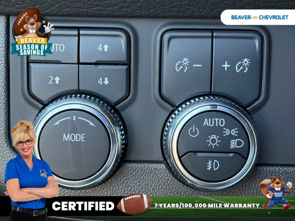 Used 2024 GMC Yukon XL Denali AWD/4WD image 32
