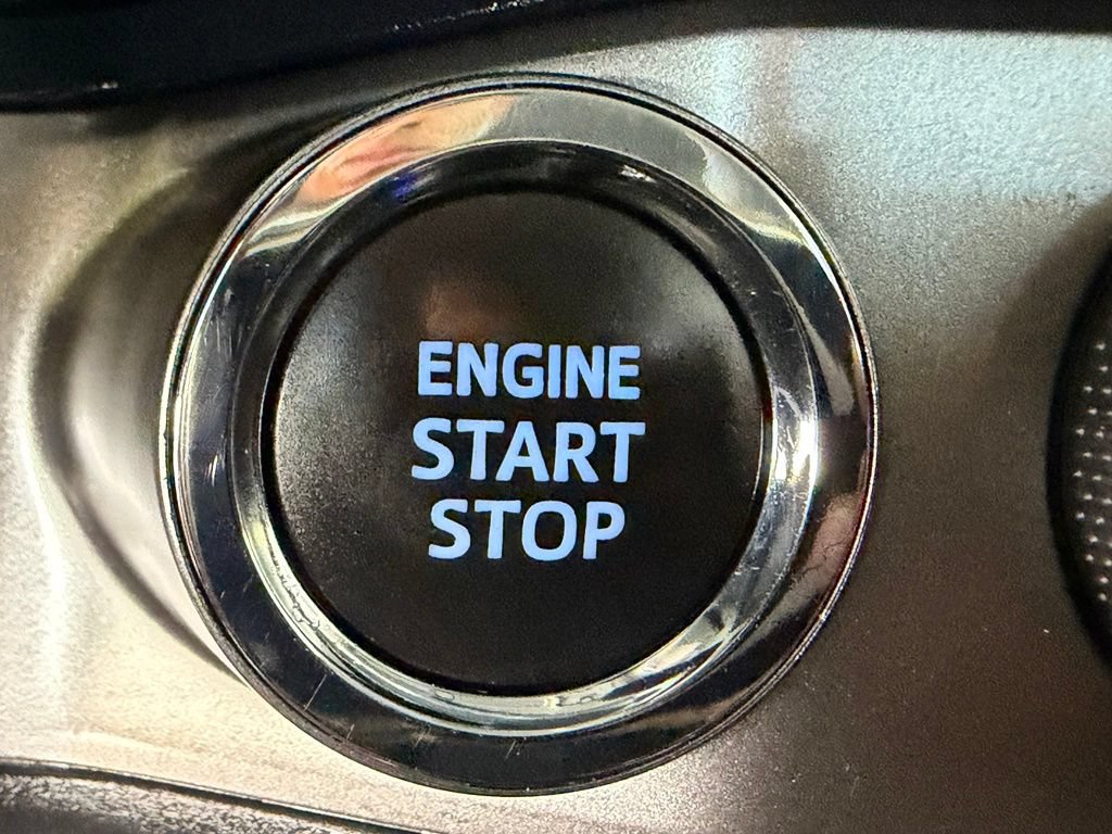 Certified 2023 Toyota Tacoma SR5 AWD/4WD image 28