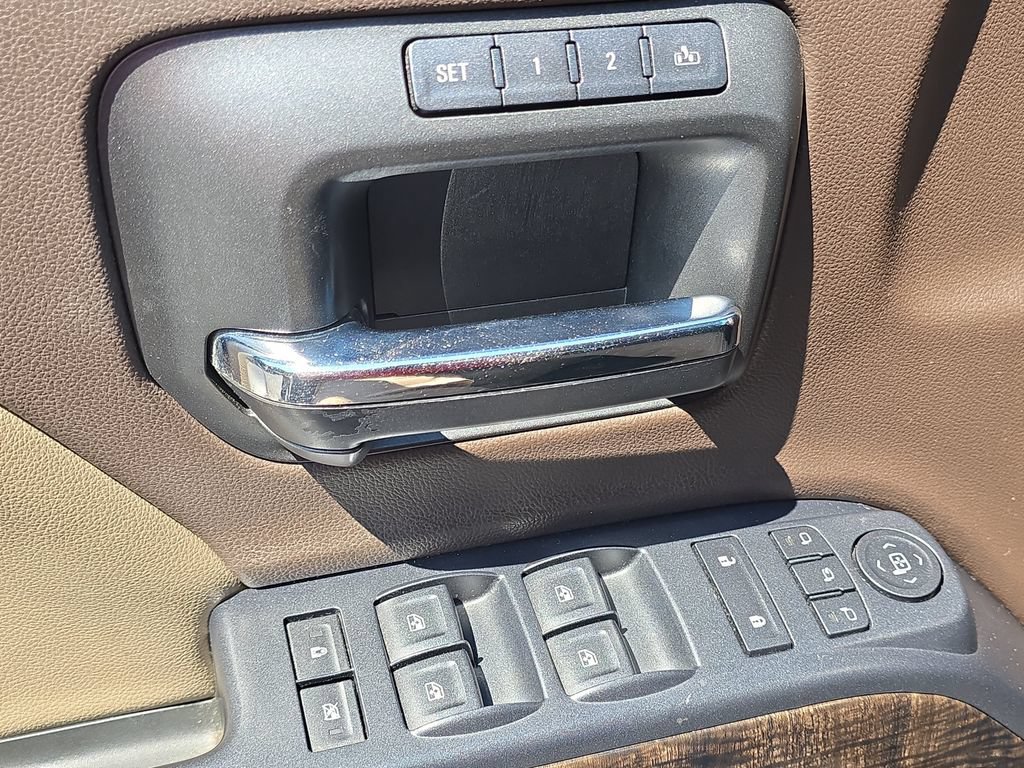 Used 2015 GMC Sierra 3500 Denali w/ Duramax Plus Package RWD image 30