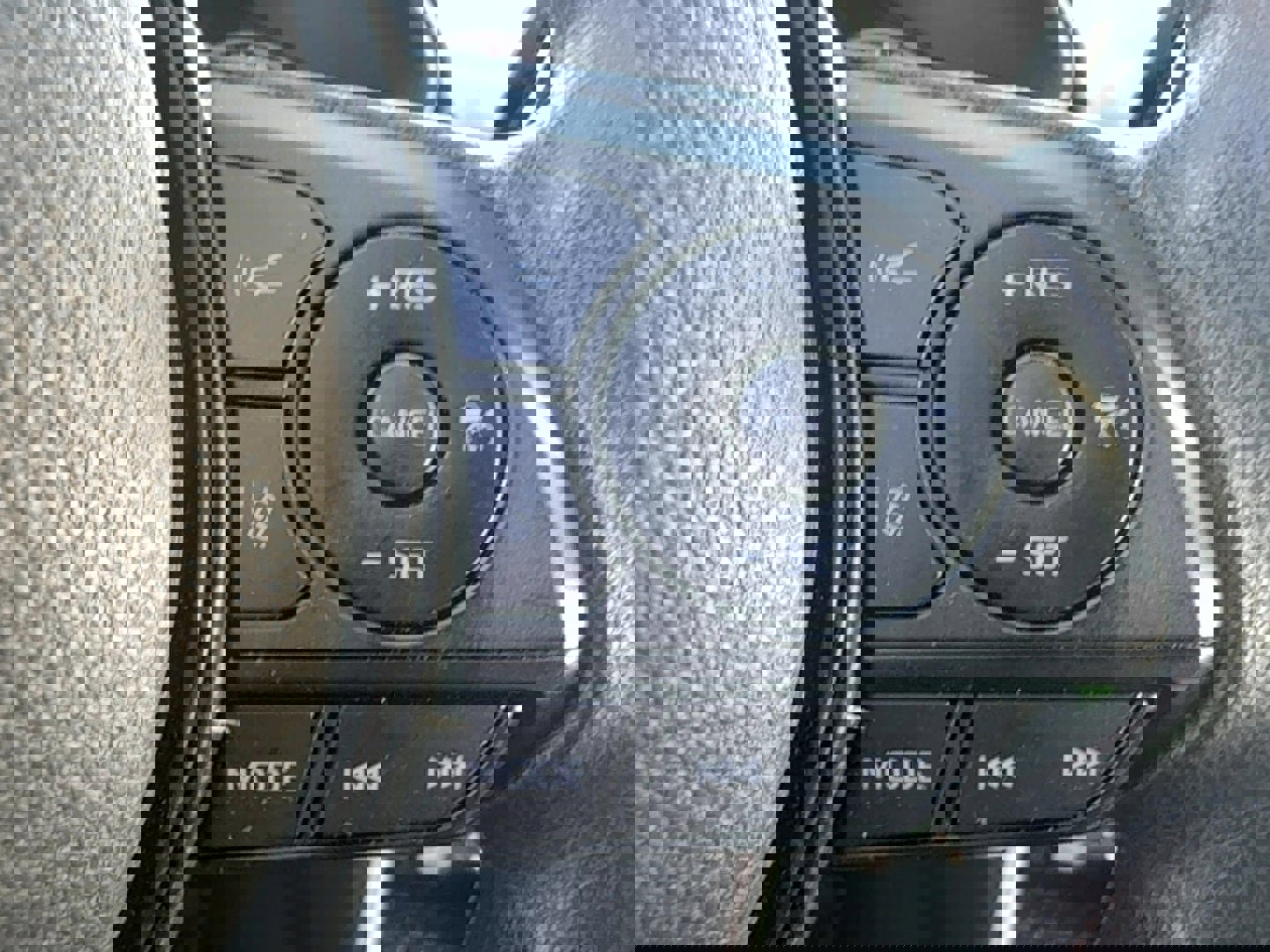 Used 2022 Toyota RAV4 XLE image 25