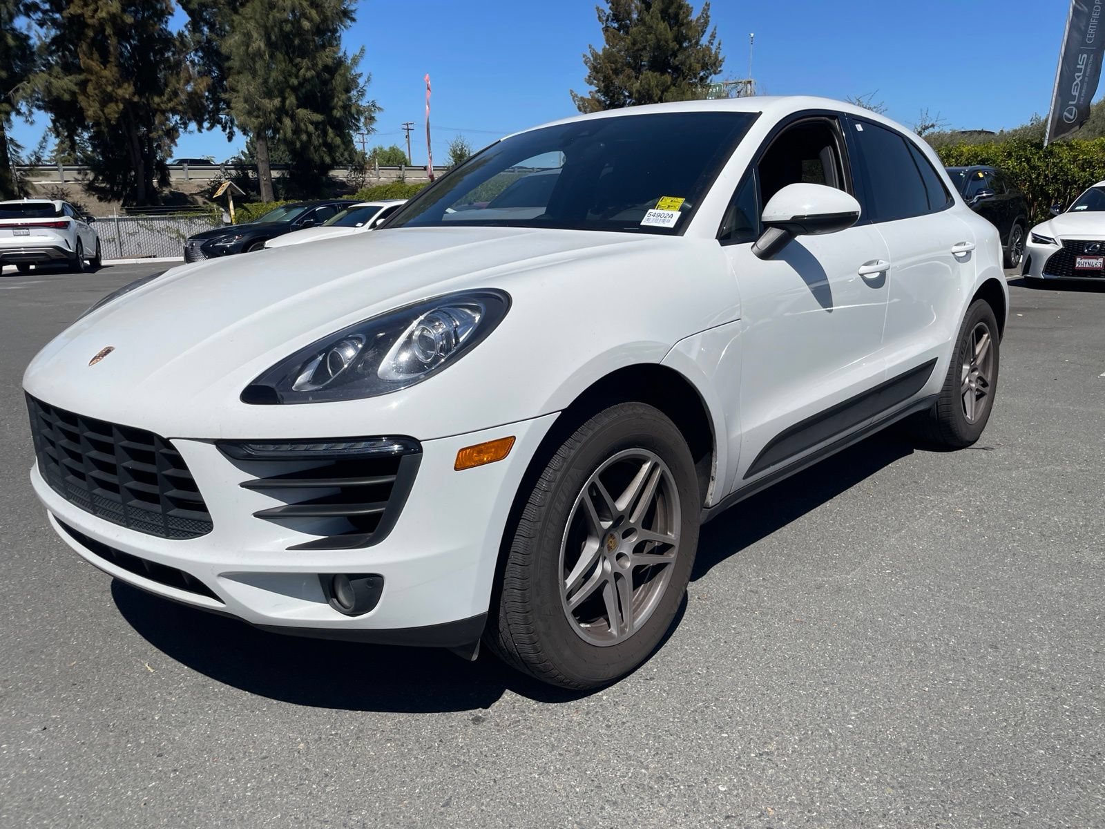 Used 2017 Porsche Macan AWD/4WD image 1