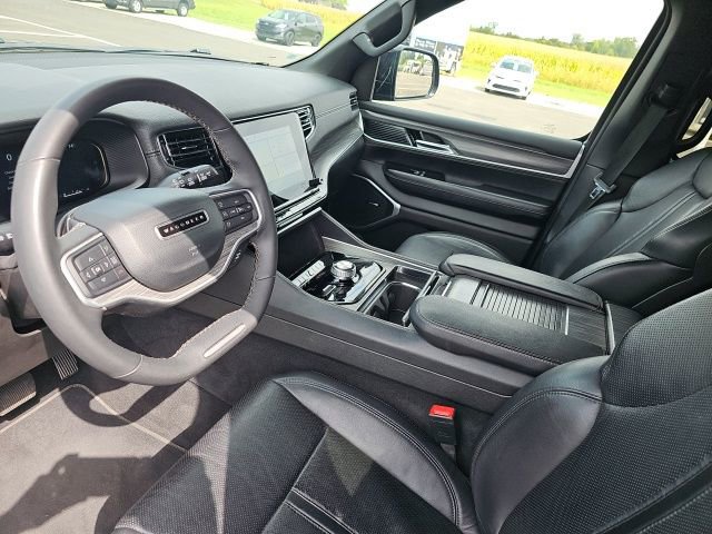 Used 2024 Jeep Wagoneer Series II w/ Flexible Seating Group image 22