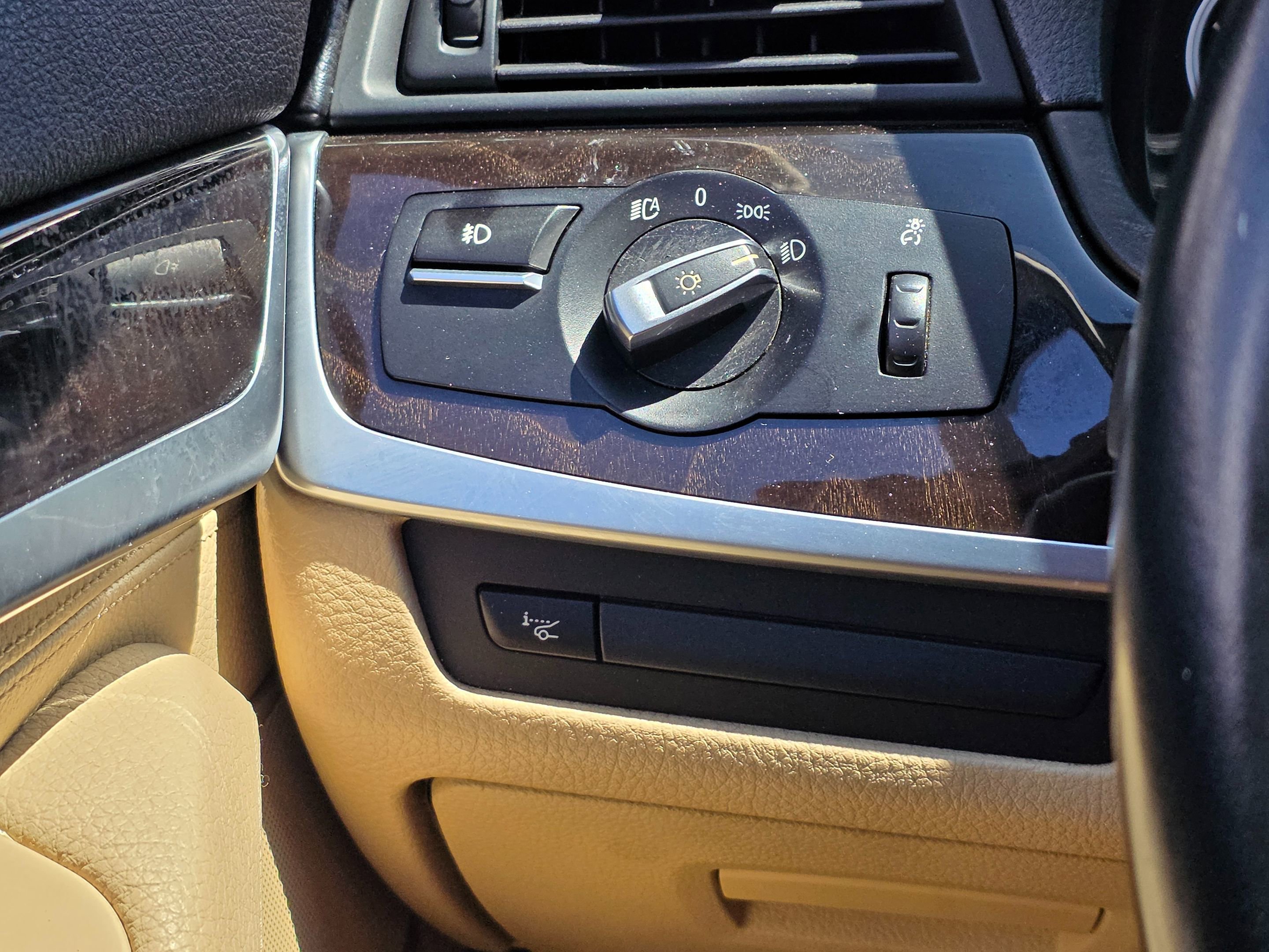 Used 2015 BMW 528i Sedan RWD image 38