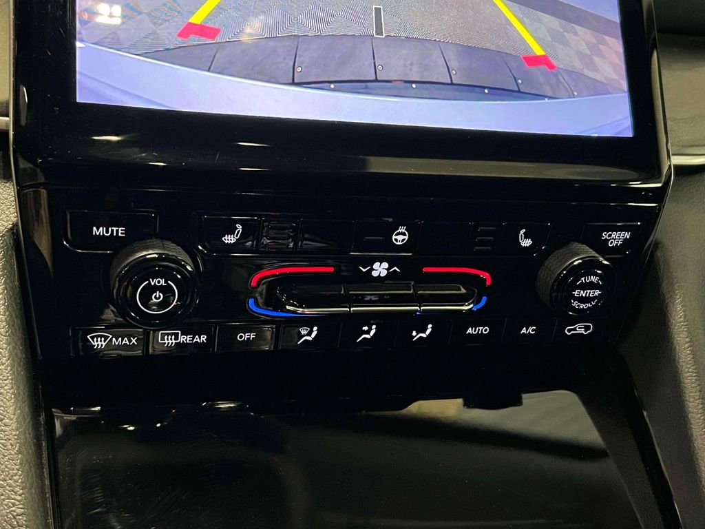 Used 2023 Jeep Grand Cherokee L Limited image 31