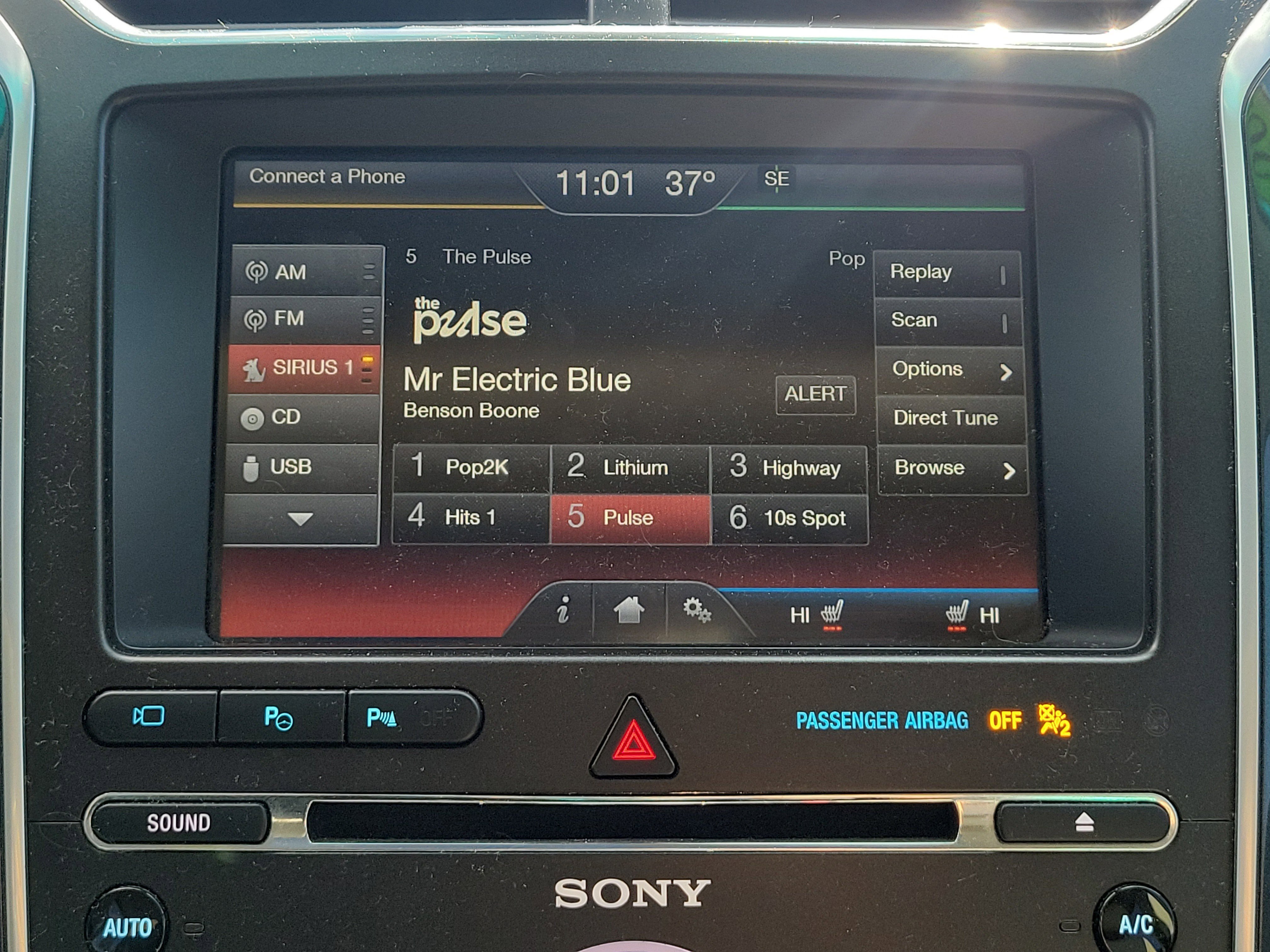 Used 2016 Ford Explorer Platinum image 31