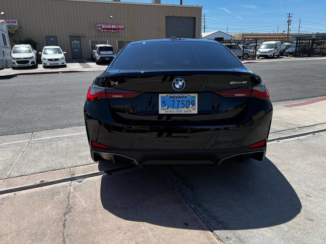 Used 2023 BMW i4 eDrive40 w/ Premium Package RWD image 9