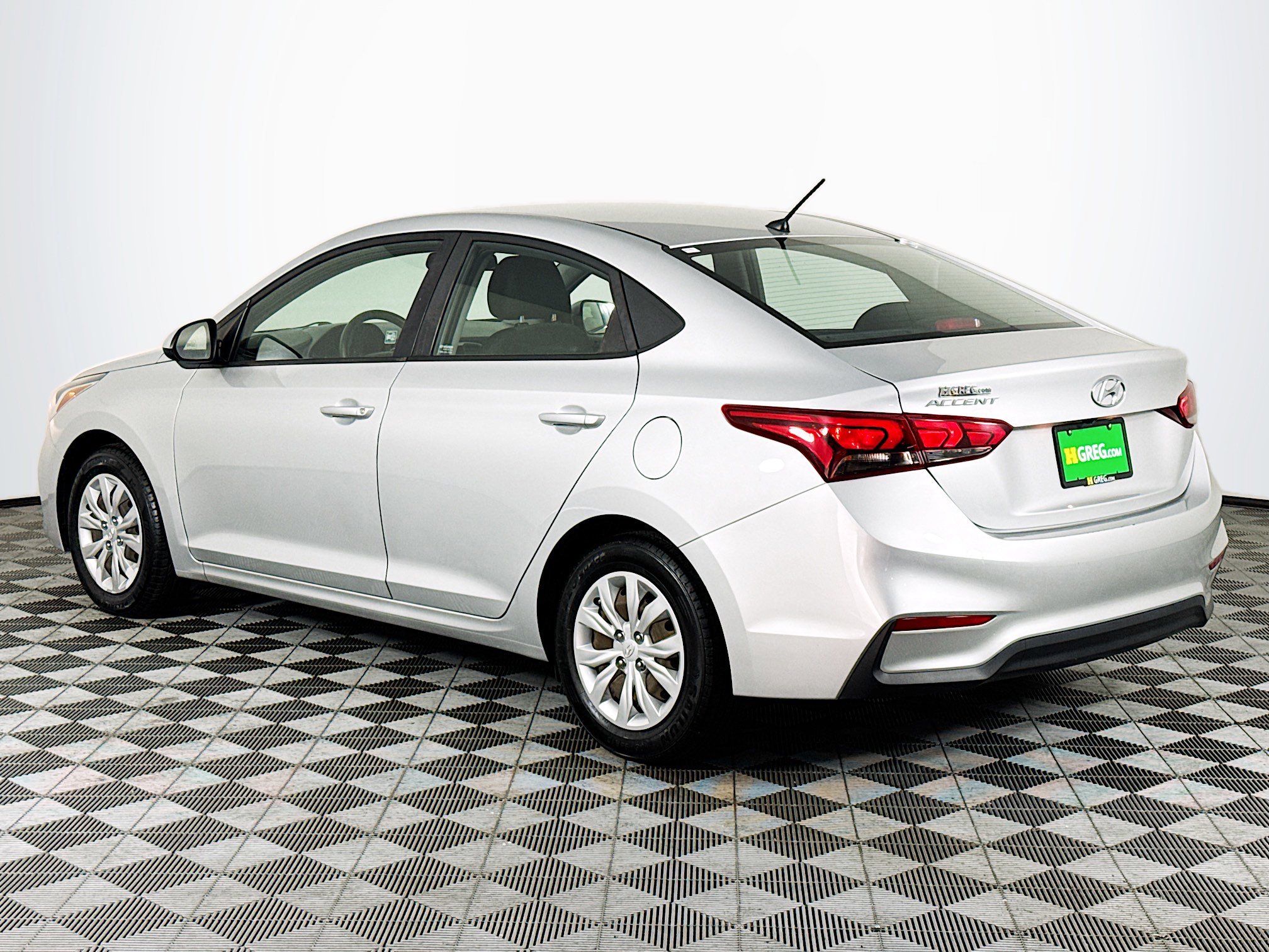Used 2020 Hyundai Accent SE image 6