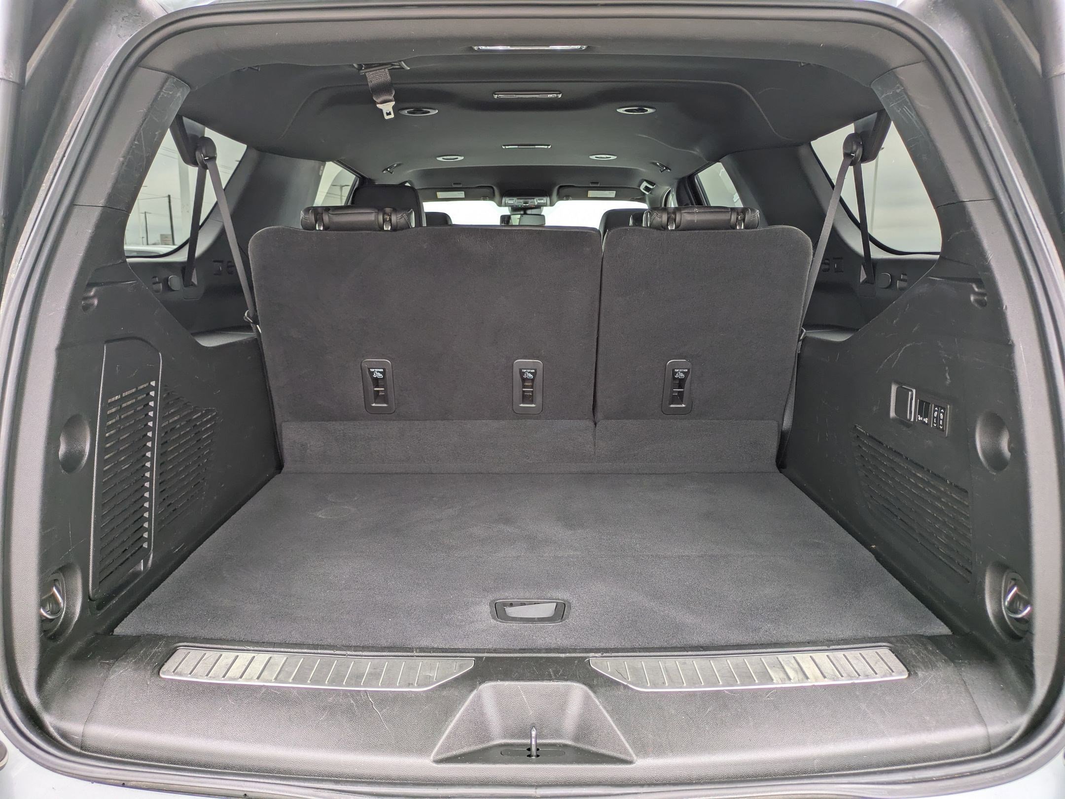 Certified 2024 Chevrolet Suburban Z71 w/ Luxury Package image 23