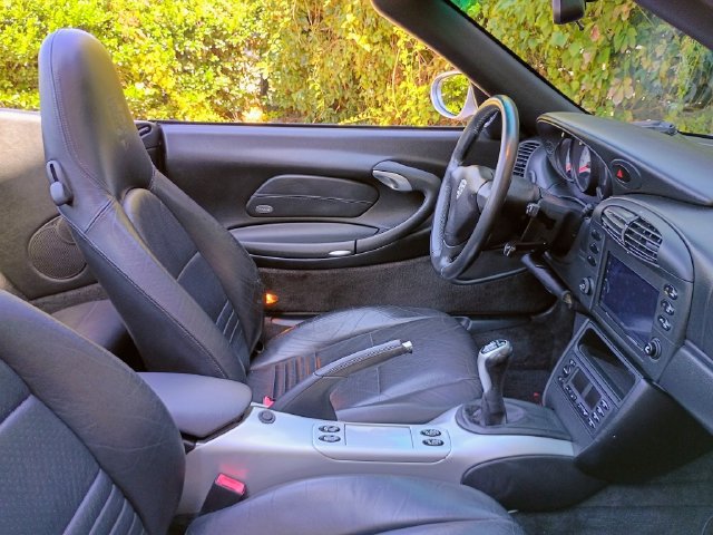 Used 2000 Porsche 911 Carrera RWD image 48
