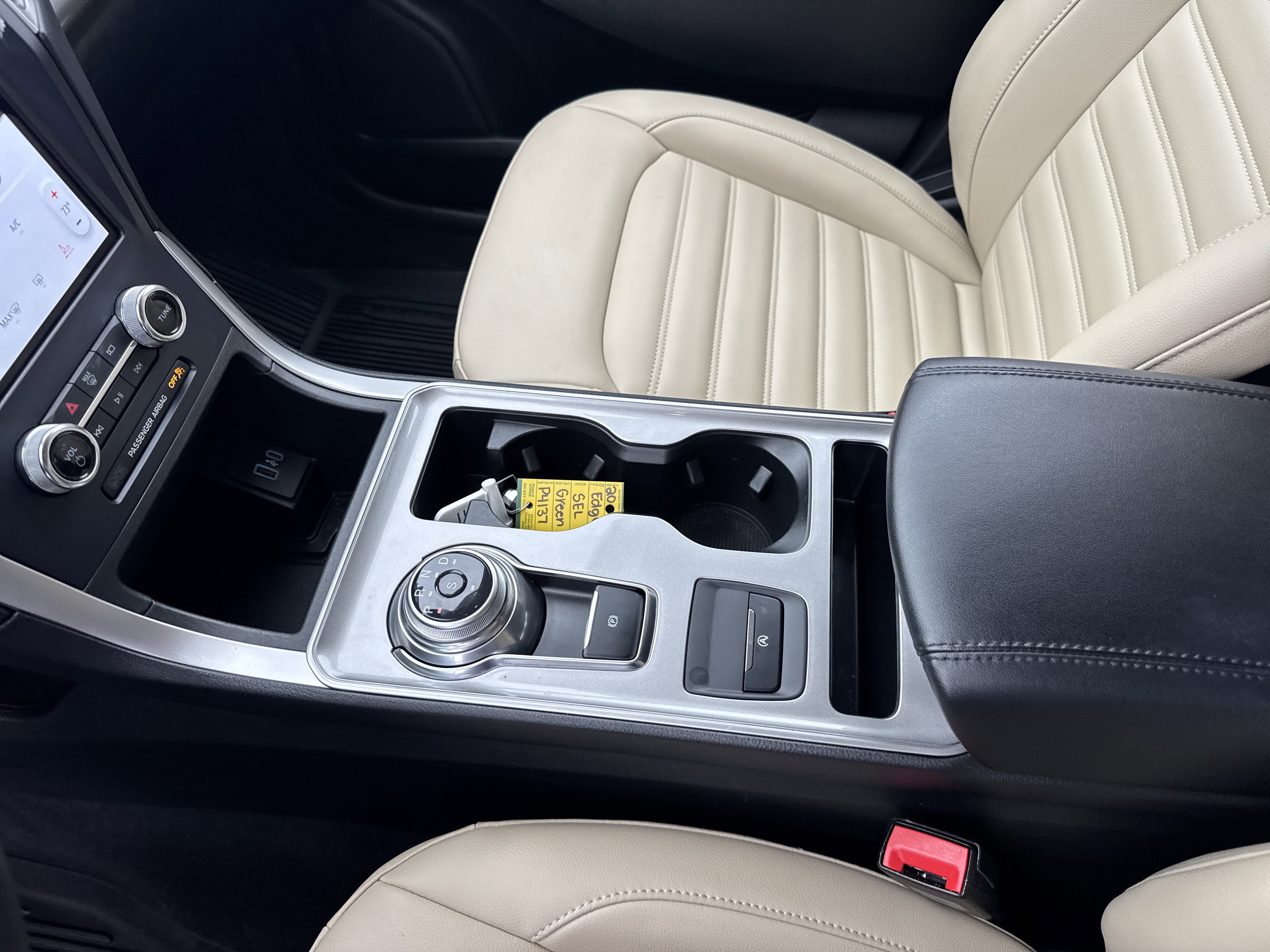 Used 2024 Ford Edge SEL w/ Convenience Package image 41