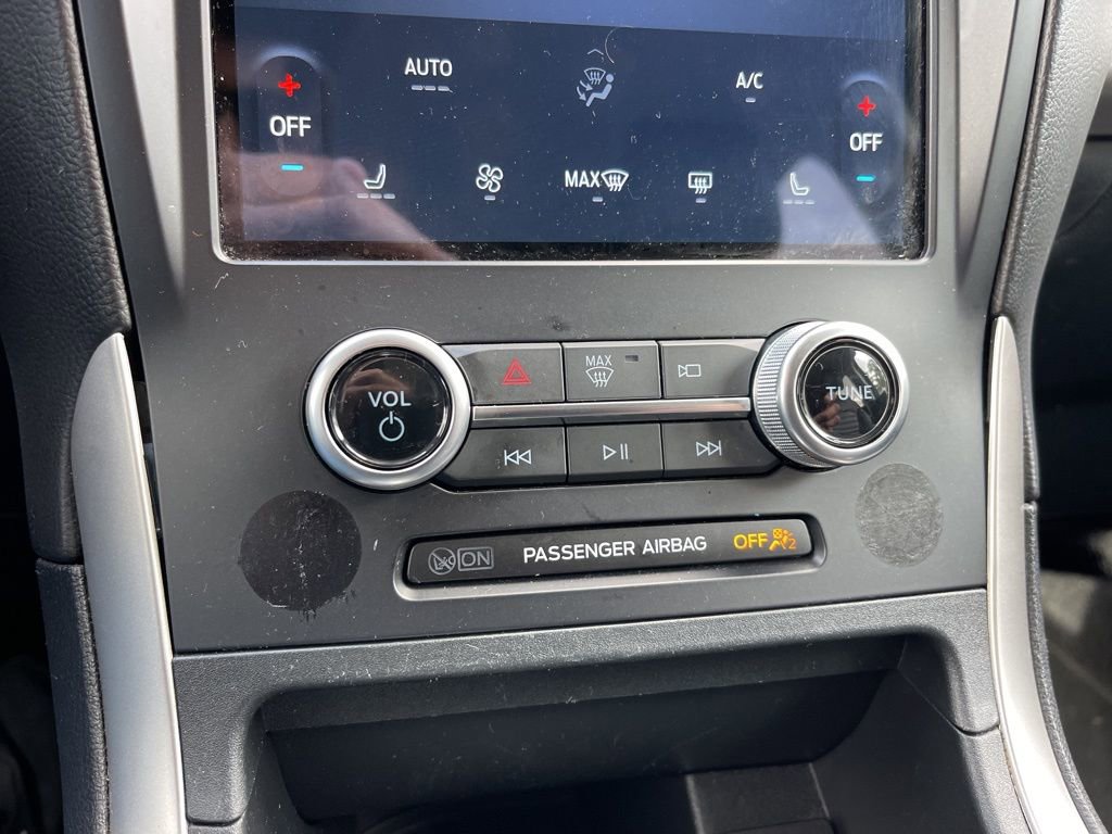 Used 2024 Ford Edge SEL image 12