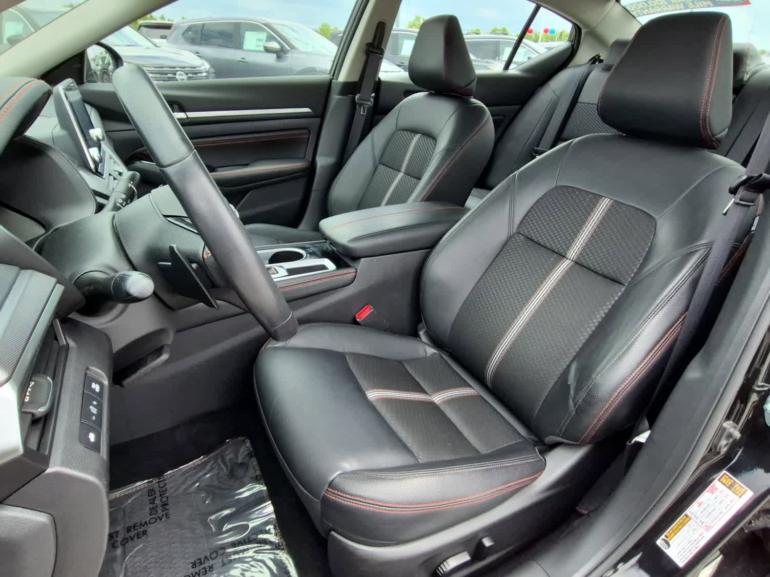 Used 2023 Nissan Altima 2.5 SR FWD image 10