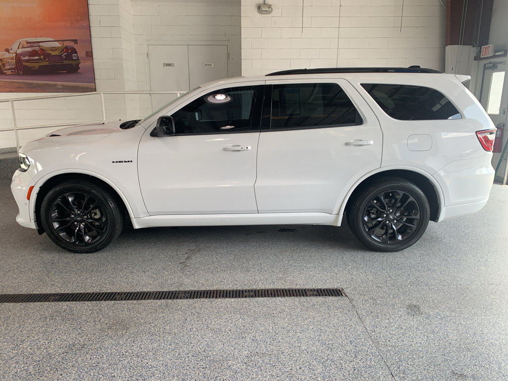 Used 2023 Dodge Durango R/T w/ Blacktop Package RWD image 5