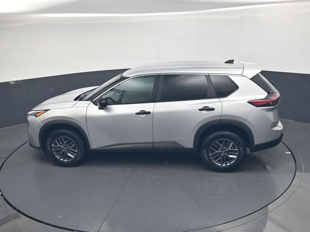Used 2024 Nissan Rogue S AWD/4WD image 35