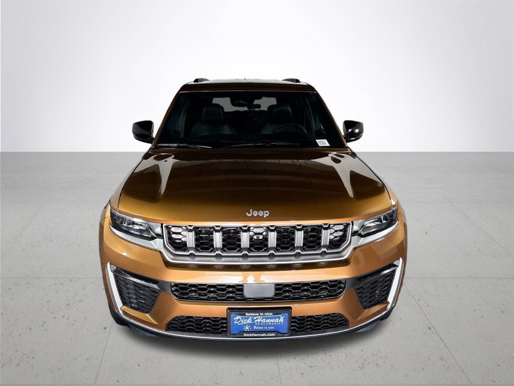 New 2026 Jeep Grand Cherokee Limited w/ MOPAR Finishing Package AWD/4WD image 3