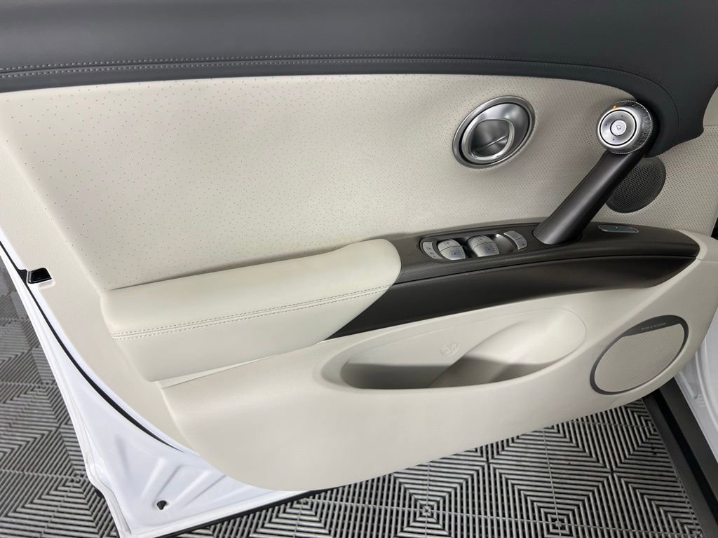 Used 2024 Genesis GV60 Advanced image 27