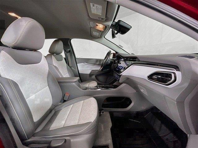 Used 2022 Chevrolet Bolt EUV Premier FWD image 29