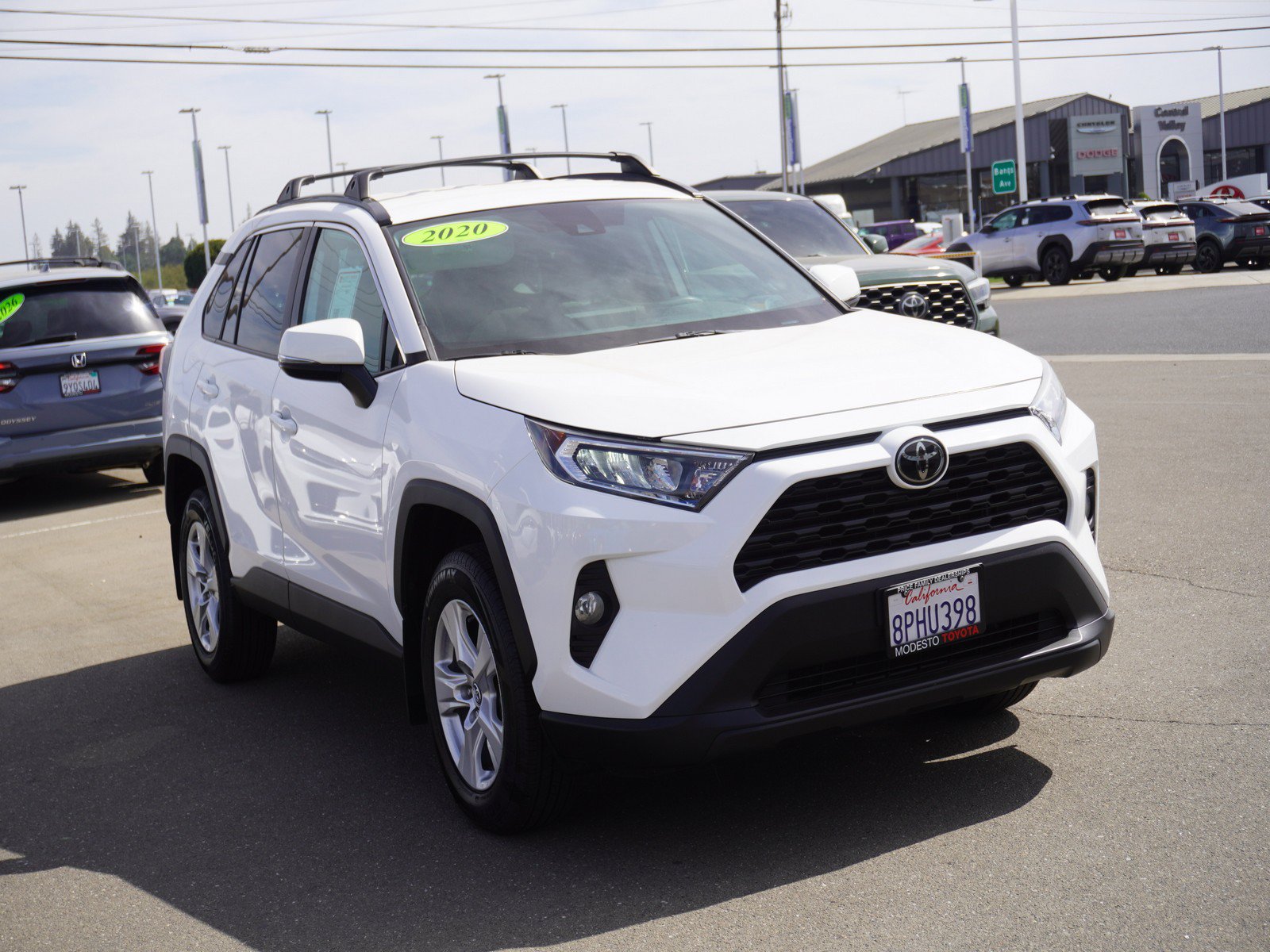 Used 2020 Toyota RAV4 XLE w/ All Weather Liner Package FWD image 1