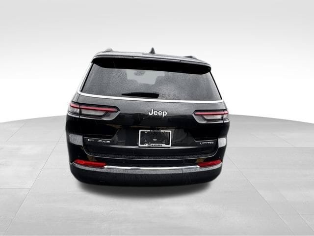 Used 2023 Jeep Grand Cherokee L Limited AWD/4WD image 46