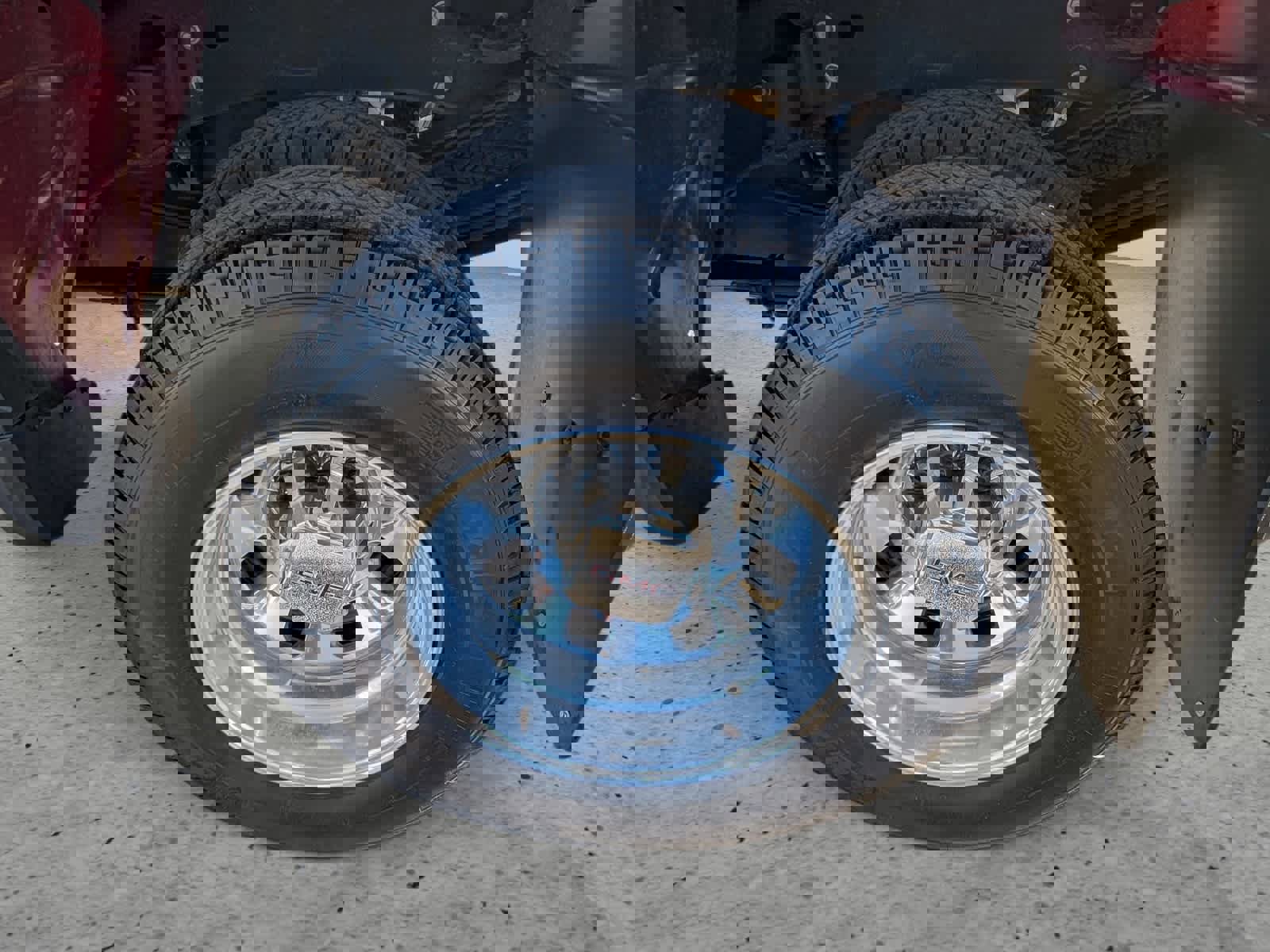 Used 2024 GMC Sierra 3500 SLT w/ SLT Premium Package image 9