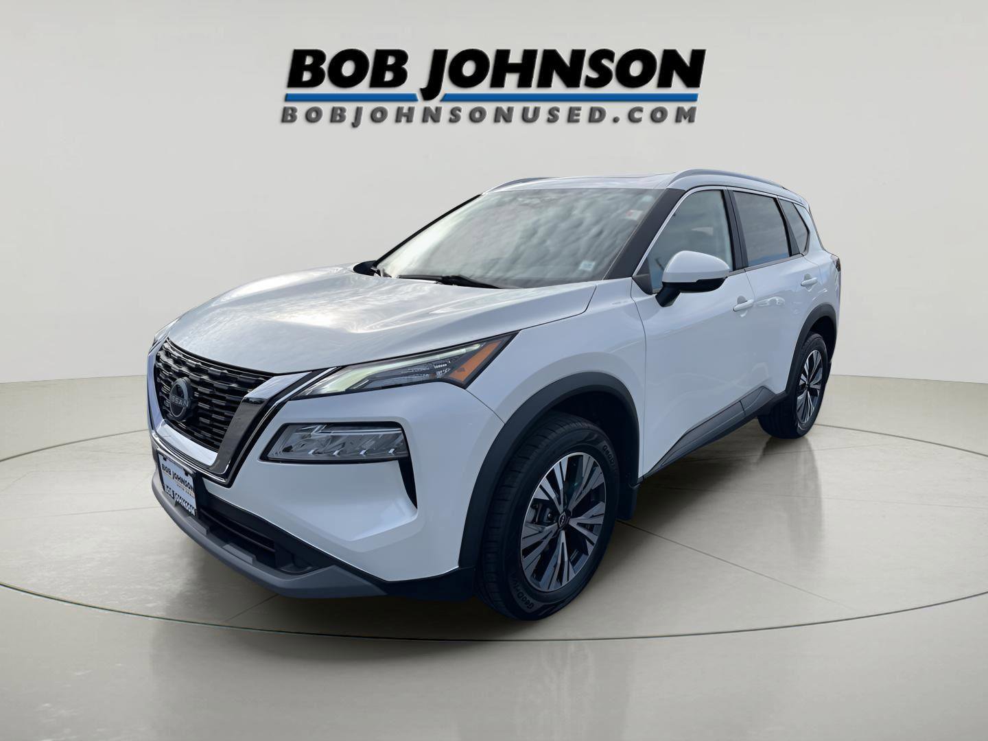 Used 2023 Nissan Rogue SV w/ SV Premium Package image 2
