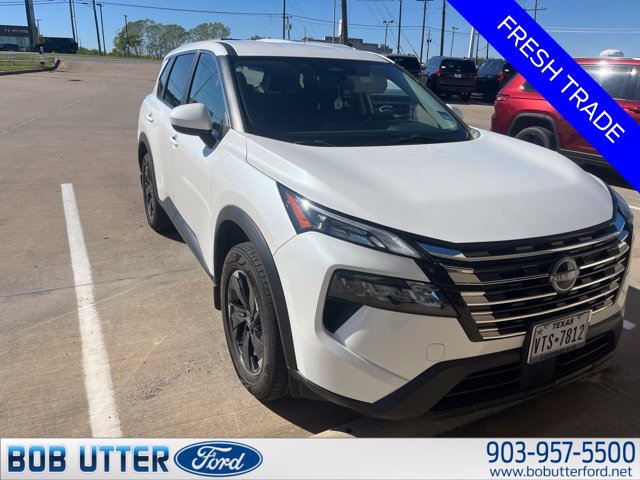 Used 2024 Nissan Rogue SV FWD image 2