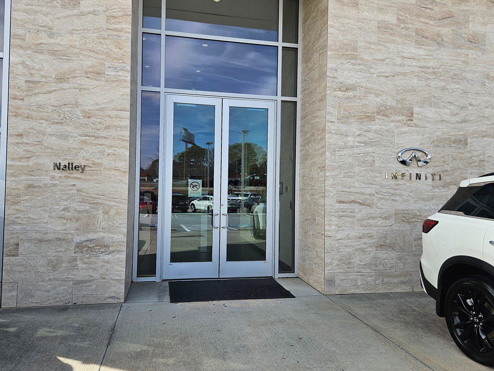 New 2025 INFINITI QX80 Sensory w/ Exterior Package image 36