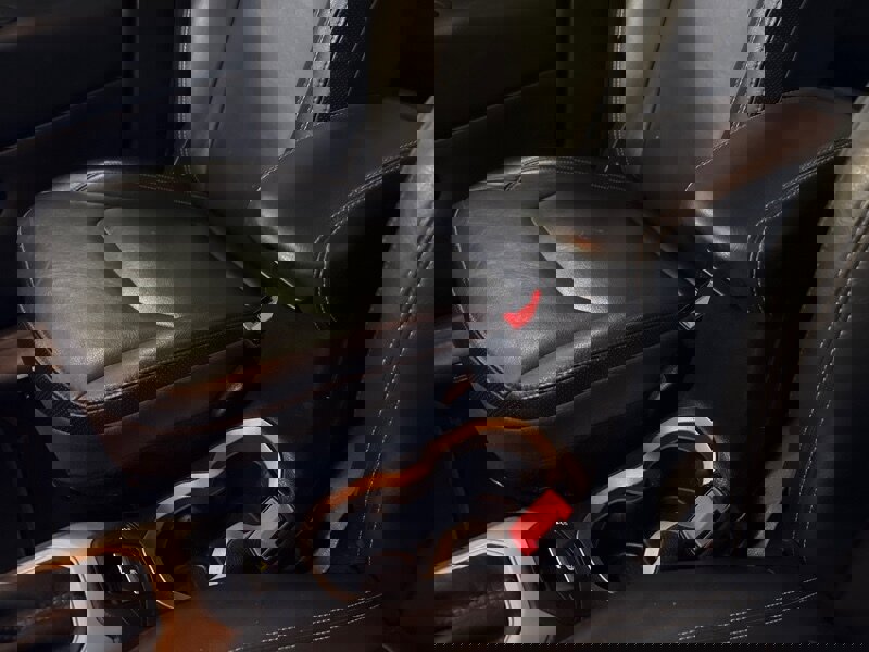 Used 2016 Jeep Renegade Limited image 20