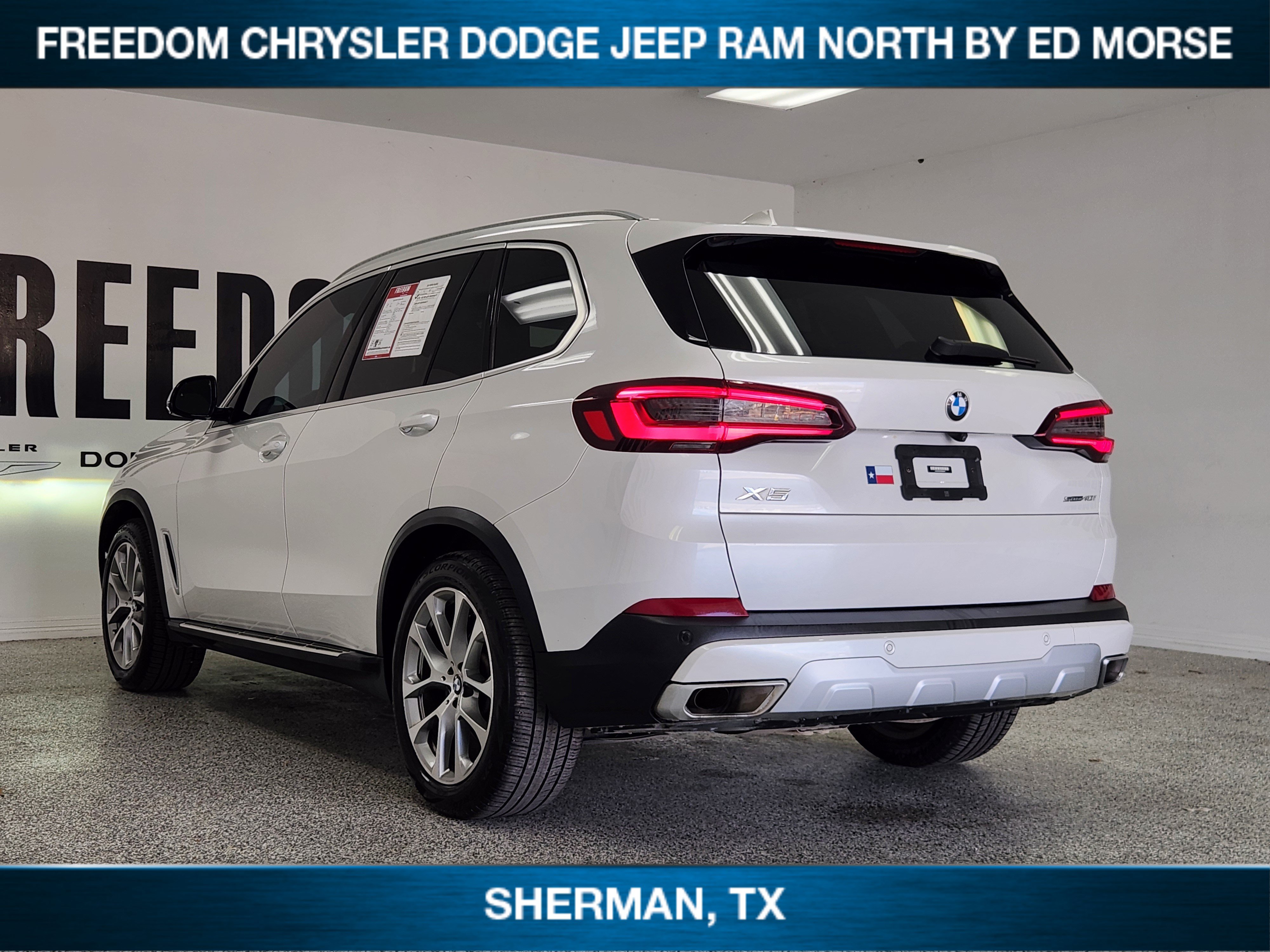 Used 2023 BMW X5 sDrive40i w/ Premium Package RWD image 3
