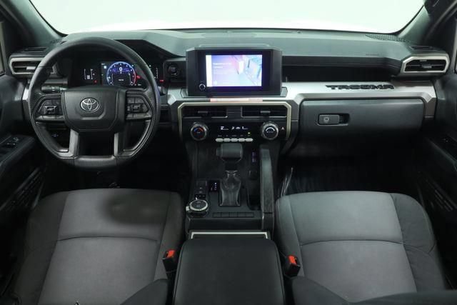 Used 2025 Toyota Tacoma SR5 AWD/4WD image 12