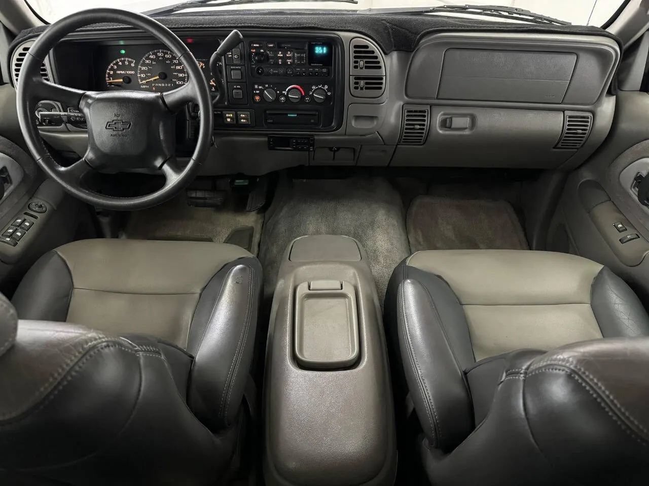 Used 2000 Chevrolet Tahoe Z71 w/ Comfort & Security Pkg AWD/4WD image 2