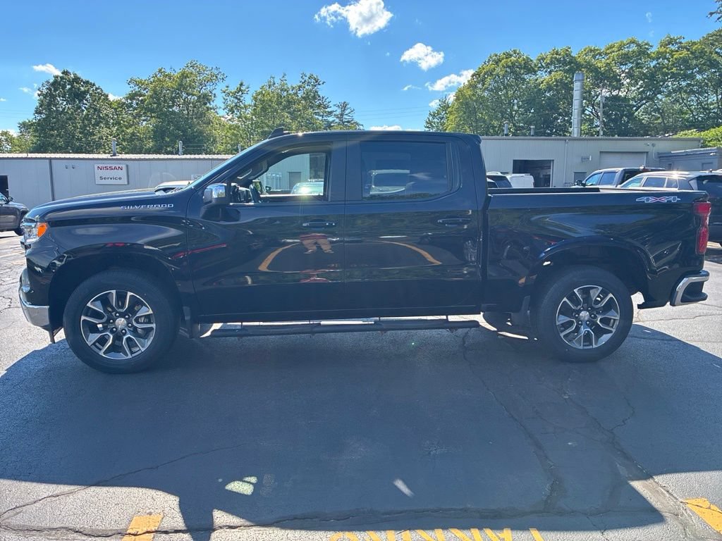Used 2023 Chevrolet Silverado 1500 LT AWD/4WD image 4