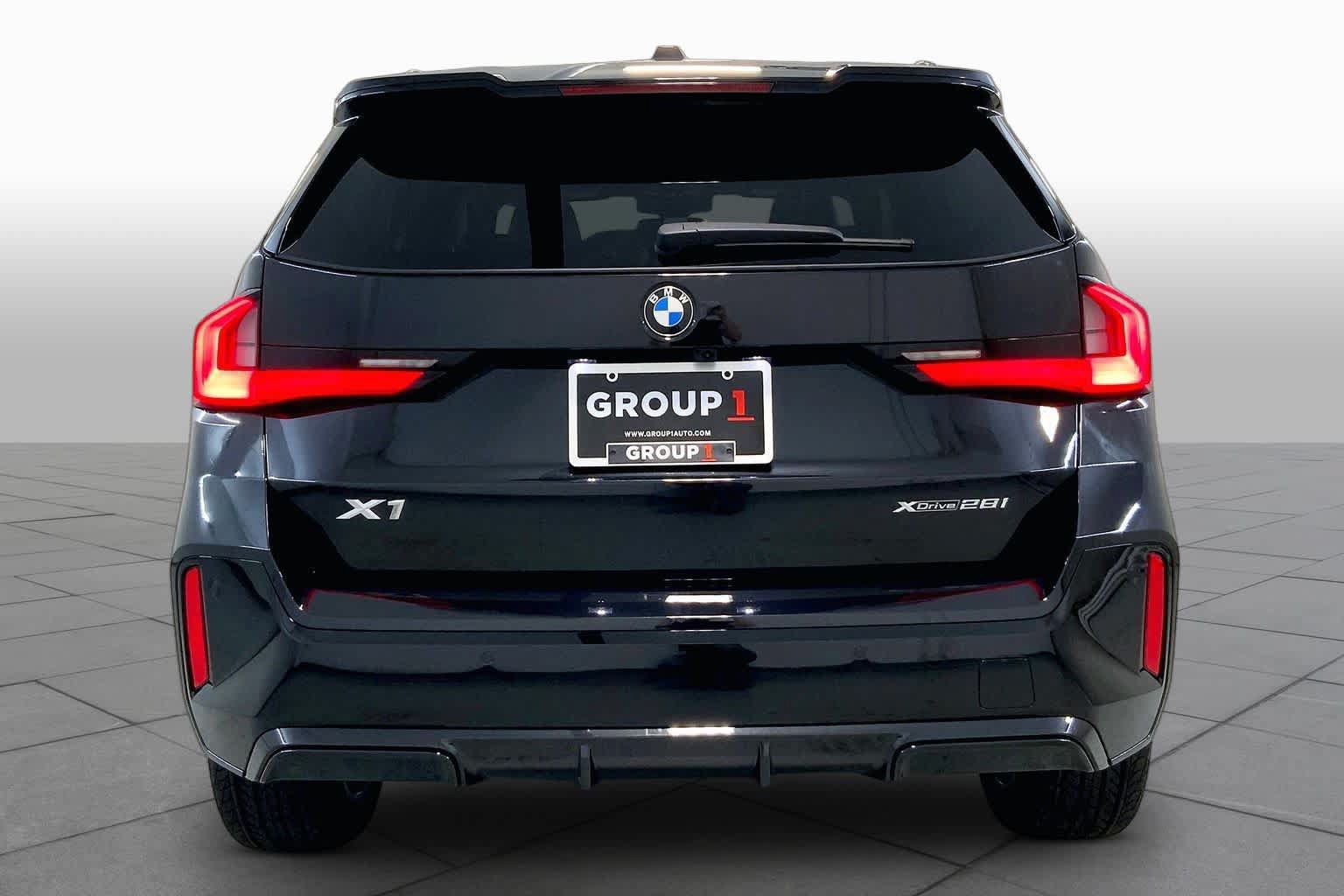 New 2026 BMW X1 xDrive28i w/ Technology Package AWD/4WD image 4