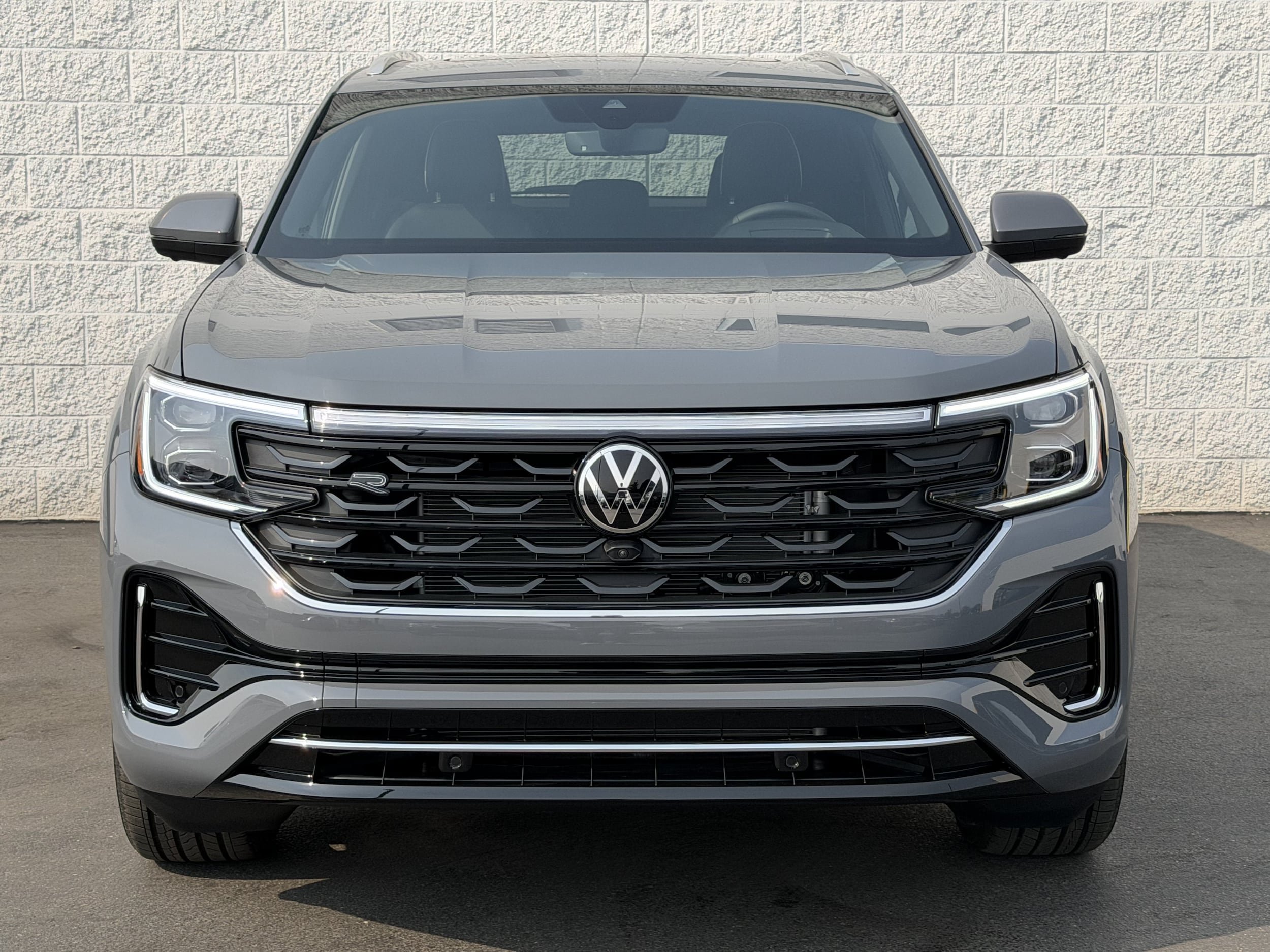 New 2026 Volkswagen Atlas Cross Sport SEL Premium R-Line AWD/4WD image 2