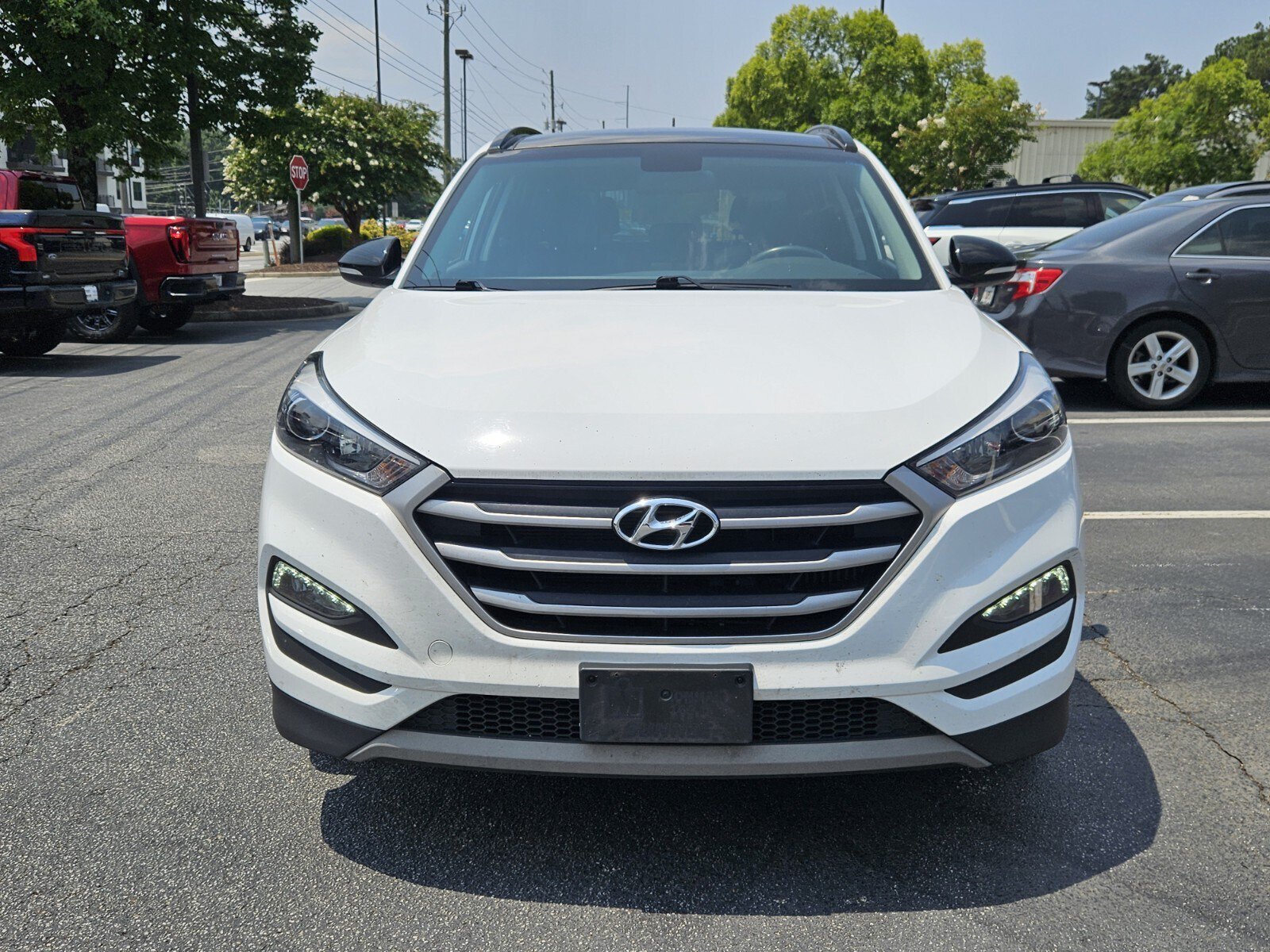 Used 2017 Hyundai Tucson Night FWD image 2