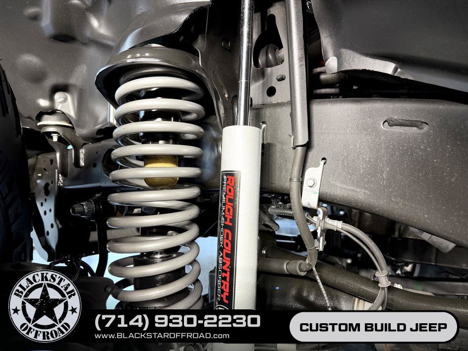 Used 2024 Jeep Wrangler Unlimited Rubicon 4xe AWD/4WD image 30
