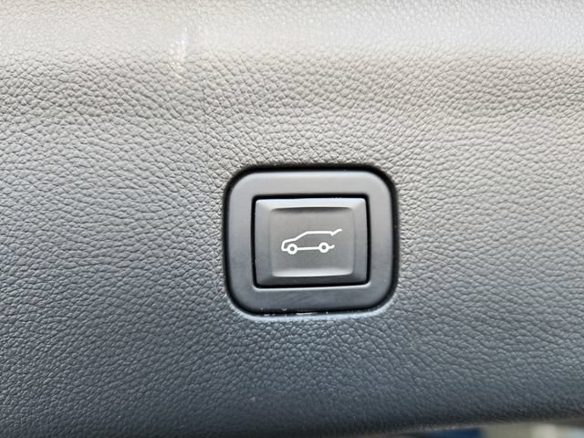 Certified 2023 Buick Enclave Essence w/ LPO, Floor Liner Package FWD image 16