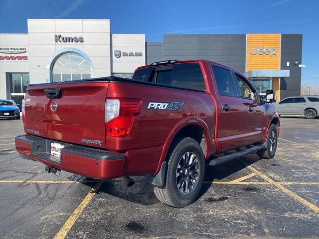 Used 2018 Nissan Titan PRO-4X image 9