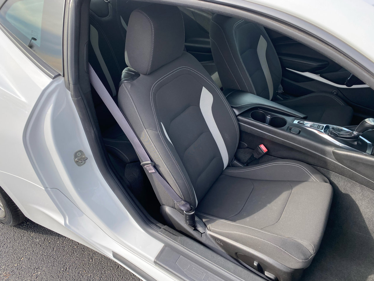 Used 2017 Chevrolet Camaro LT w/ RS Package image 18