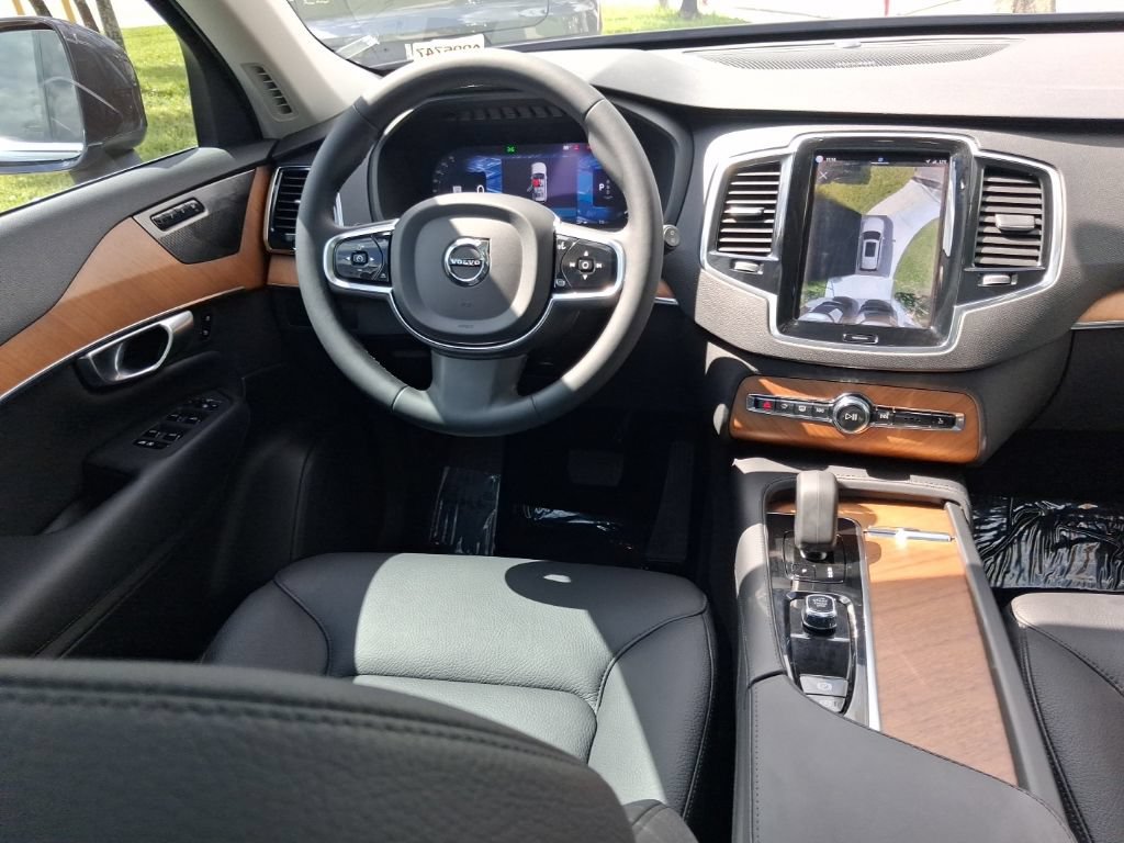 Certified 2023 Volvo XC90 B6 Plus AWD/4WD image 10